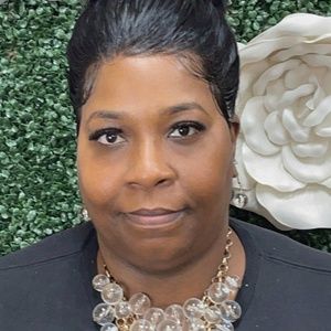 Meet your Posher, Deborah